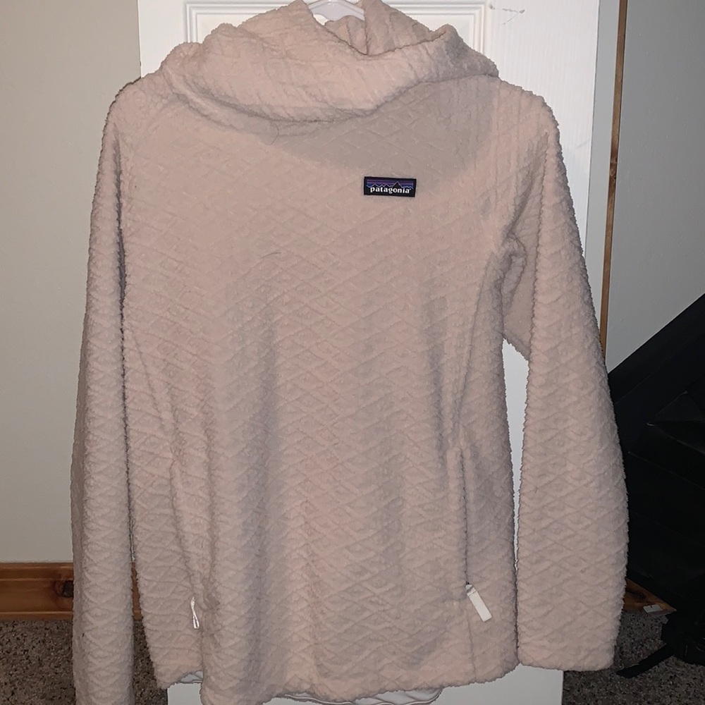 White fuzzy textured turtle neck Patagonia